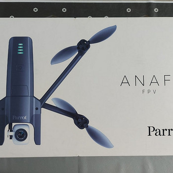 Kopteri Anafi FPV Parrot