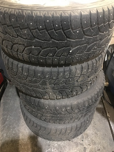 Hankook 225/55/18 AUDI Q7 (3 фото из 4)