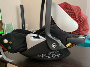 Cybex Cloud Z i-Size turvahäll 45-87cm, Fashion Rebellious (2 foto / 6)