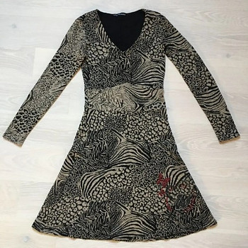 Desigual kleit 36