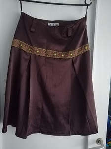 Kaunis tikandiga seelik , suurus 40 (1 foto / 2)