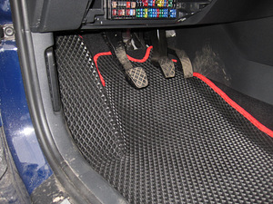 Auto matid 3D Komatto - iga auto kogu hooaeg 21Brand (5 foto / 10)