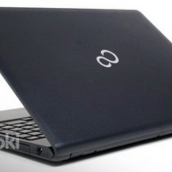 Sülearvuti Fujitsu LIFEBOOK A Series + laadija