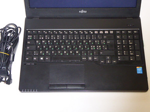 Sülearvuti Fujitsu LIFEBOOK A Series + laadija (3 foto / 5)