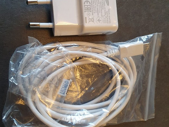 Зарядный кабель sAMSUNG USB-USB micro, 1,4 м, белый