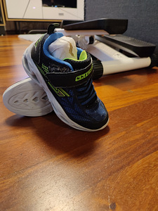 Skechers tossud s 27 (1 foto / 4)