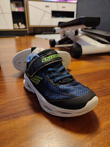 Skechers tossud s 27 (4 foto / 4)