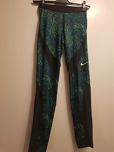 Новые лосины NIKE размер M (1 фото из 4)