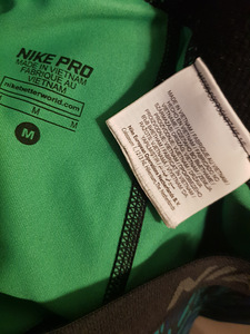 Новые лосины NIKE размер M (3 фото из 4)