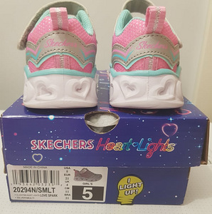 Детские кроссовки Skechers 21 размер (2 фото из 3)