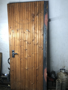 Металлическая дверь 900 * 2100 с коробкой (3 фото из 3)
