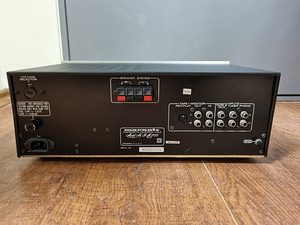 Стереофонический усилитель marantz PM200 (4 фото из 4)