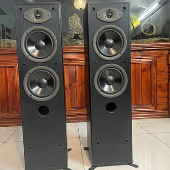 Yamaha NS-45E põrandakõlarid