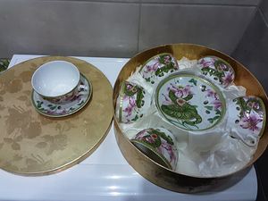 Чайный сервиз (4 фото из 4)