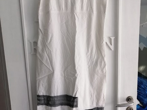 Белое платье, 40