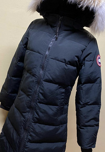Женская куртка canada Goose, НОВИНКА! (3 фото из 9)
