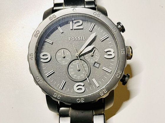 Fossil часы