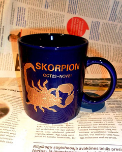 Ilus erksinine-kuldne suur kruus Scorpio, uus (4 foto / 7)