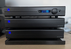 PS Audio Stellar Gain Cell DAC + M700 Set (1 фото из 7)