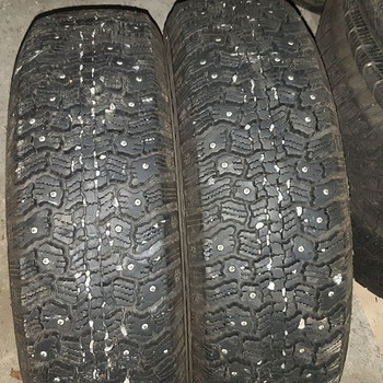 15 " Gislaved naelrehvid 185 65 15 2tk