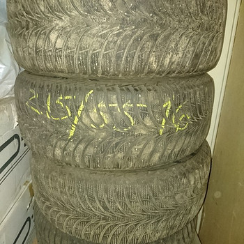 16 " Goodyear lamellrehvid 215 55 16 4tk