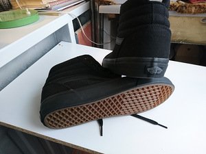 VANS 43N (2 фото из 3)