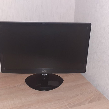 Monitor Fujitsu 47 cm