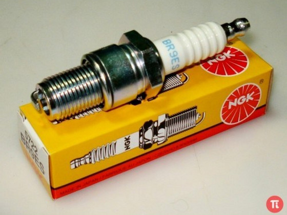 Свічка NGK DR8EA