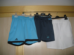 Müüa laste ADIDAS, NIKE , HEAD spordisärke ja pükse (1 foto / 5)