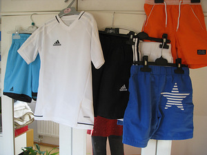 Müüa laste ADIDAS, NIKE , HEAD spordisärke ja pükse (3 foto / 5)