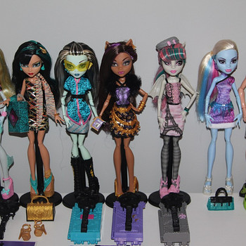 Кукла monster High Scaris City of Frights