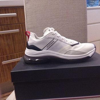 Tommy Hilfiger р.40