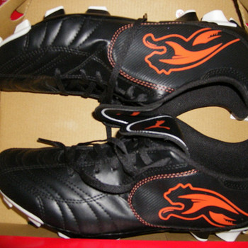 Puma Boca I FG meeste jalgpallijalatsid EUR44, uued