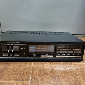 Fisher CA-870 Integrated Stereo Amplifier