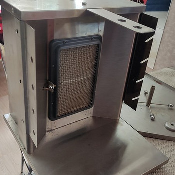 Šašlik -grill. GAASI SHAURMA MASIN