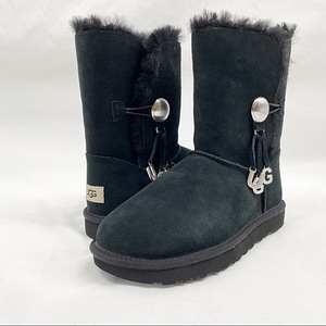 Новые женские угги UGG Bailey Button , blacк, 80% шерсть. (2 фото из 6)
