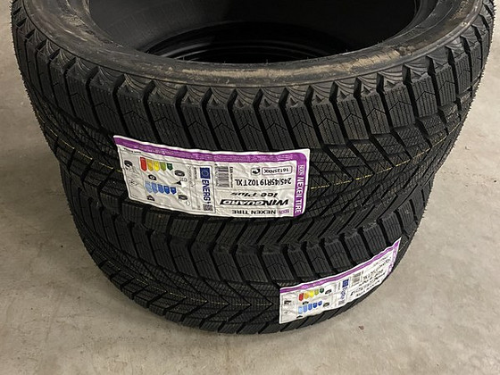 245/45 R19 lamellrehvid