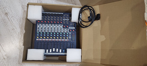JBL 705P Monitor 2 tk + Soundcraft EPM8 Mixer (2 foto / 6)