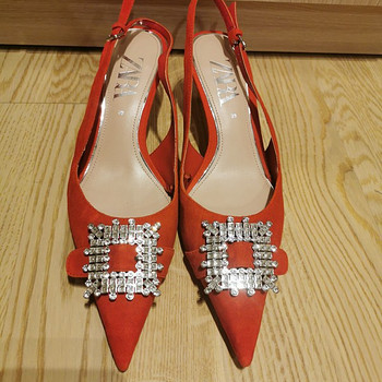 Новые кожаные босоножки Zara, р. 39