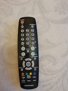 Продаю телевизор Samsung (2 фото из 4)