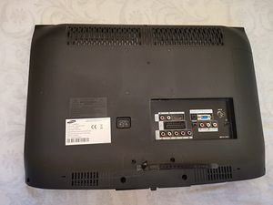 Продаю телевизор Samsung (3 фото из 4)