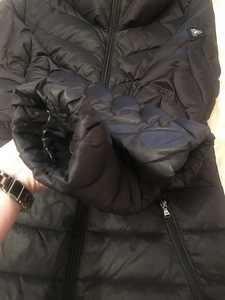 Пальто из перьев GUESS (2 фото из 3)
