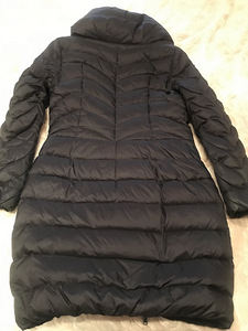 Пальто из перьев GUESS (3 фото из 3)