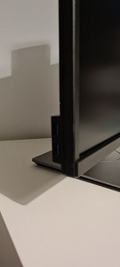 The Dell 22 Monitor Full HD IPS (2 foto / 5)