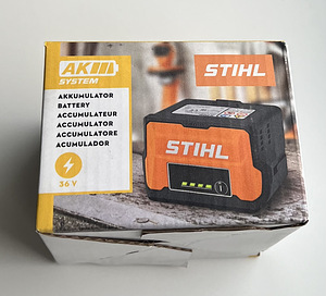 STIHL AK20 (1 foto / 1)