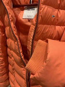 Куртка Tommy Jeans (6 фото из 6)