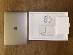 UUS Macbook Pro (2020, 13” M1) (3 foto / 4)