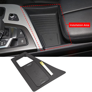 AUDI Q7 alates 2016 JUHTMEVABA TELEFONILAADIJA (2 foto / 2)