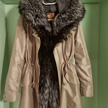 Naiste parka