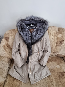 Женская парка (2 фото из 3)